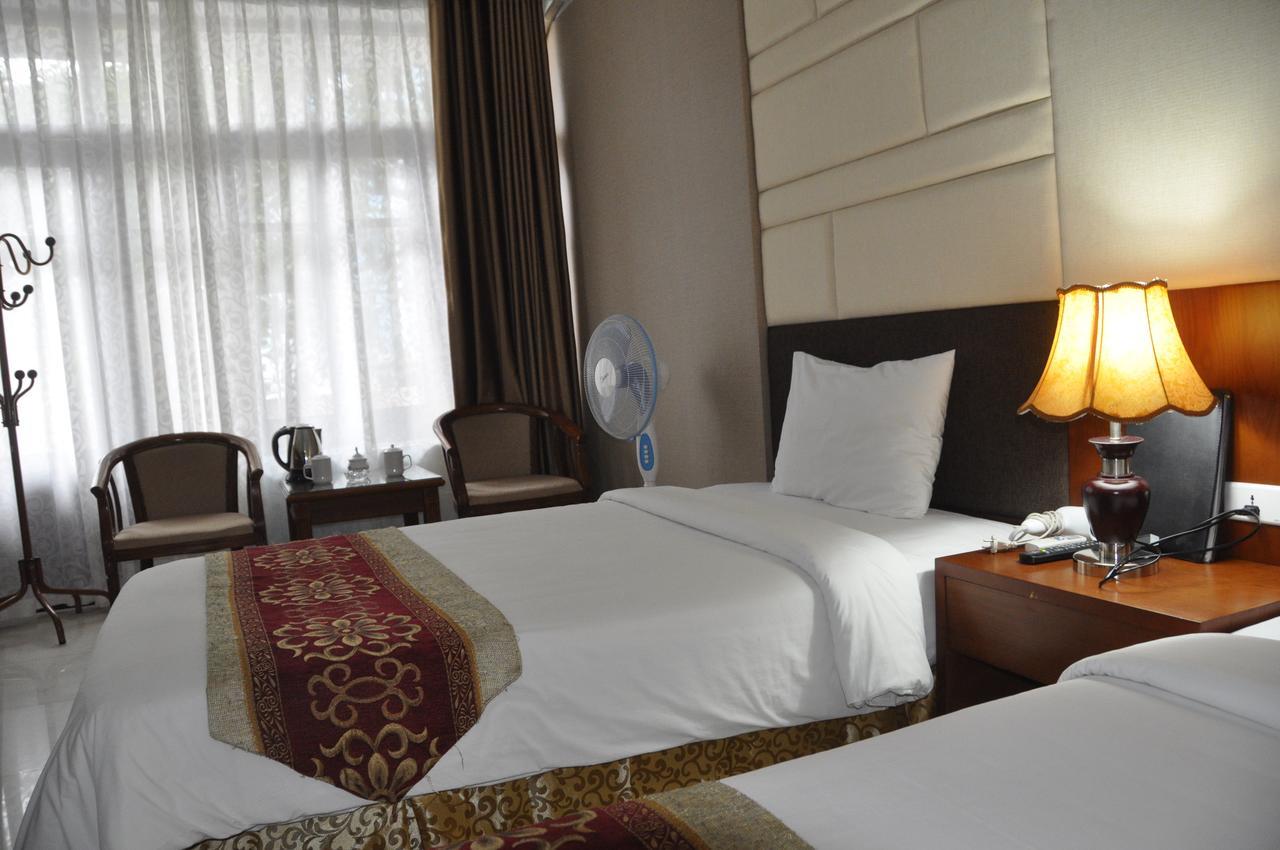 Cong Doan Mong Cai Hotel Quang Ninh  Exterior photo