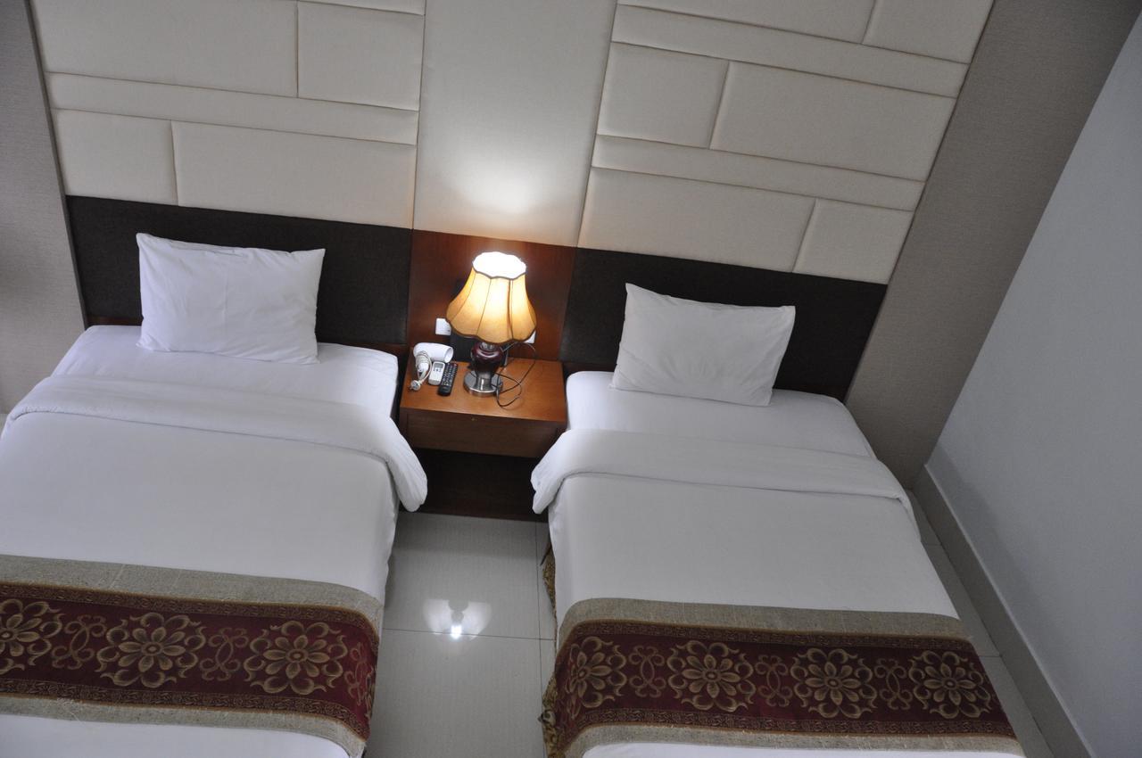 Cong Doan Mong Cai Hotel Quang Ninh  Exterior photo